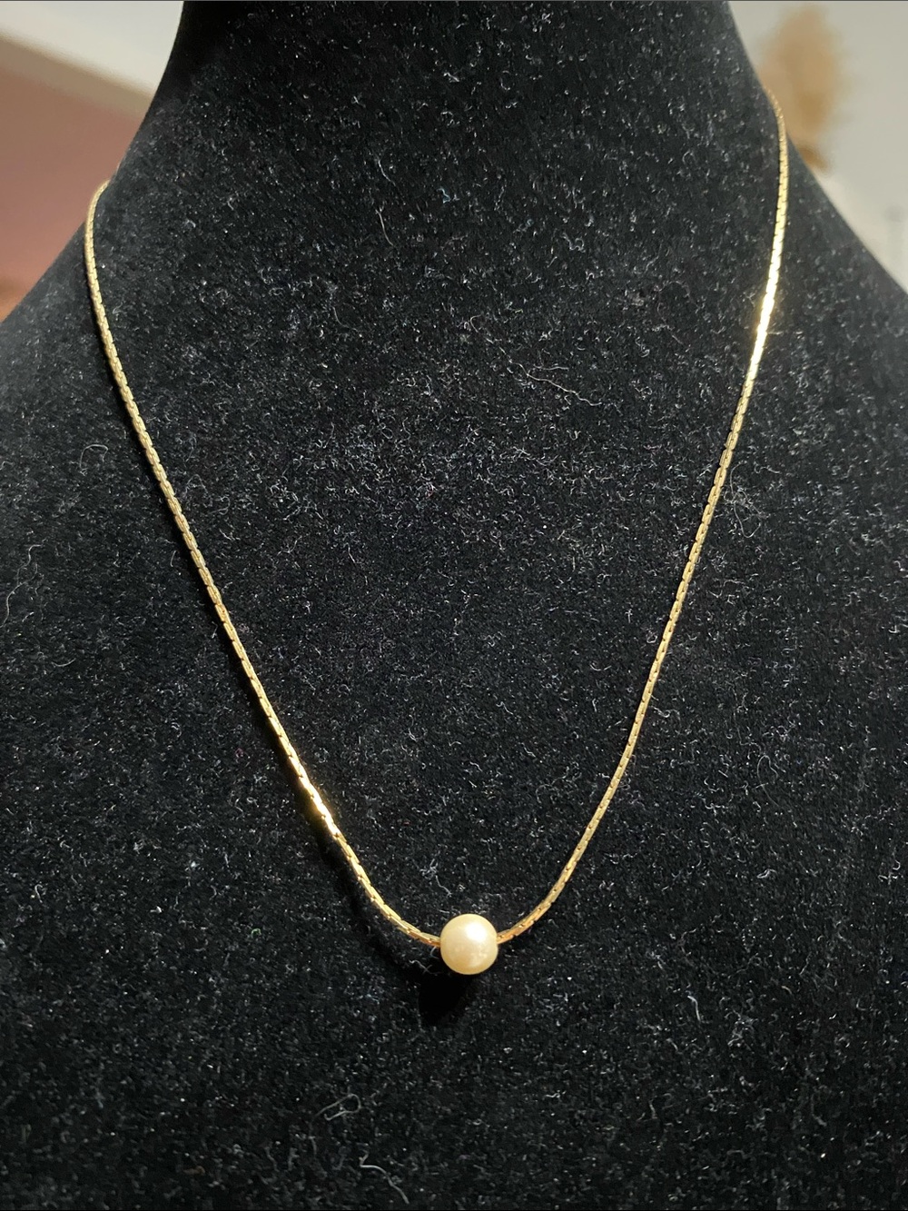 Napier Gold Pearl Necklace with Single Cream Pearl